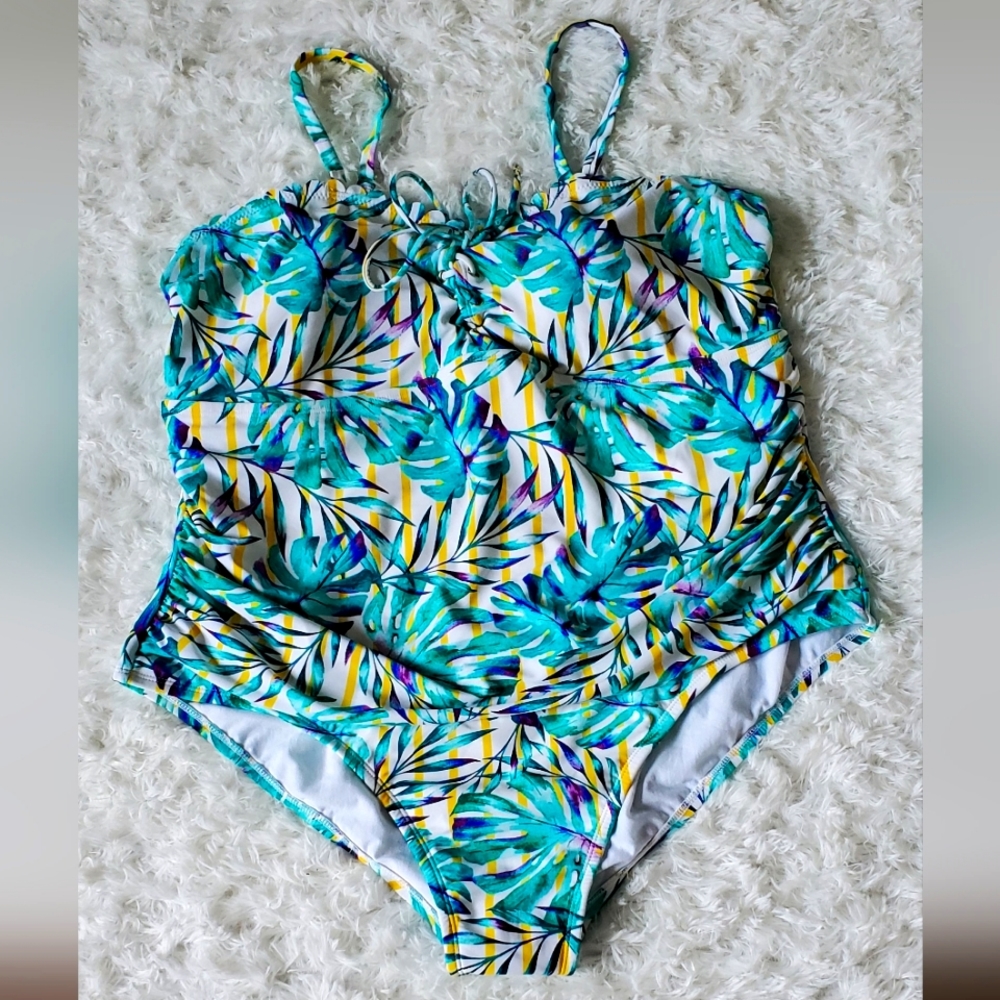 NWOT- One Piece Swimsuit, Size 3X, Floral Design with Ruffle Top